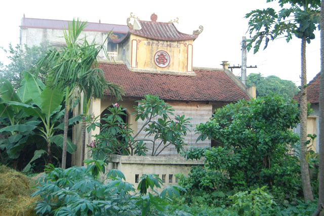 Chợ Mới và miếu Bà chúa Chợ  
